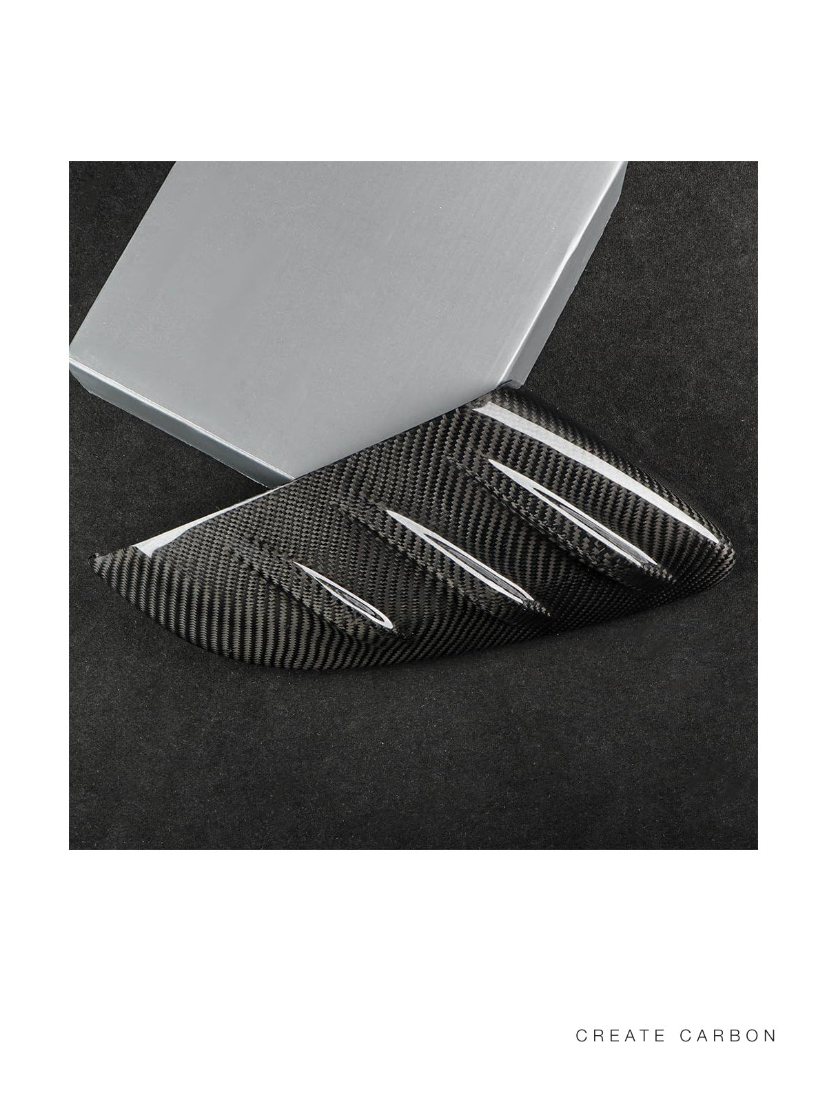 CREATECARBON dry carbon fiber mirror covers for 2017–2021 Honda Civic Type R FK8 – detail view 3